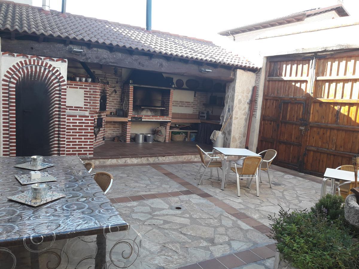 Casa Rural La Casa De Las Manuelas Horcajo de las Torres Extérieur photo