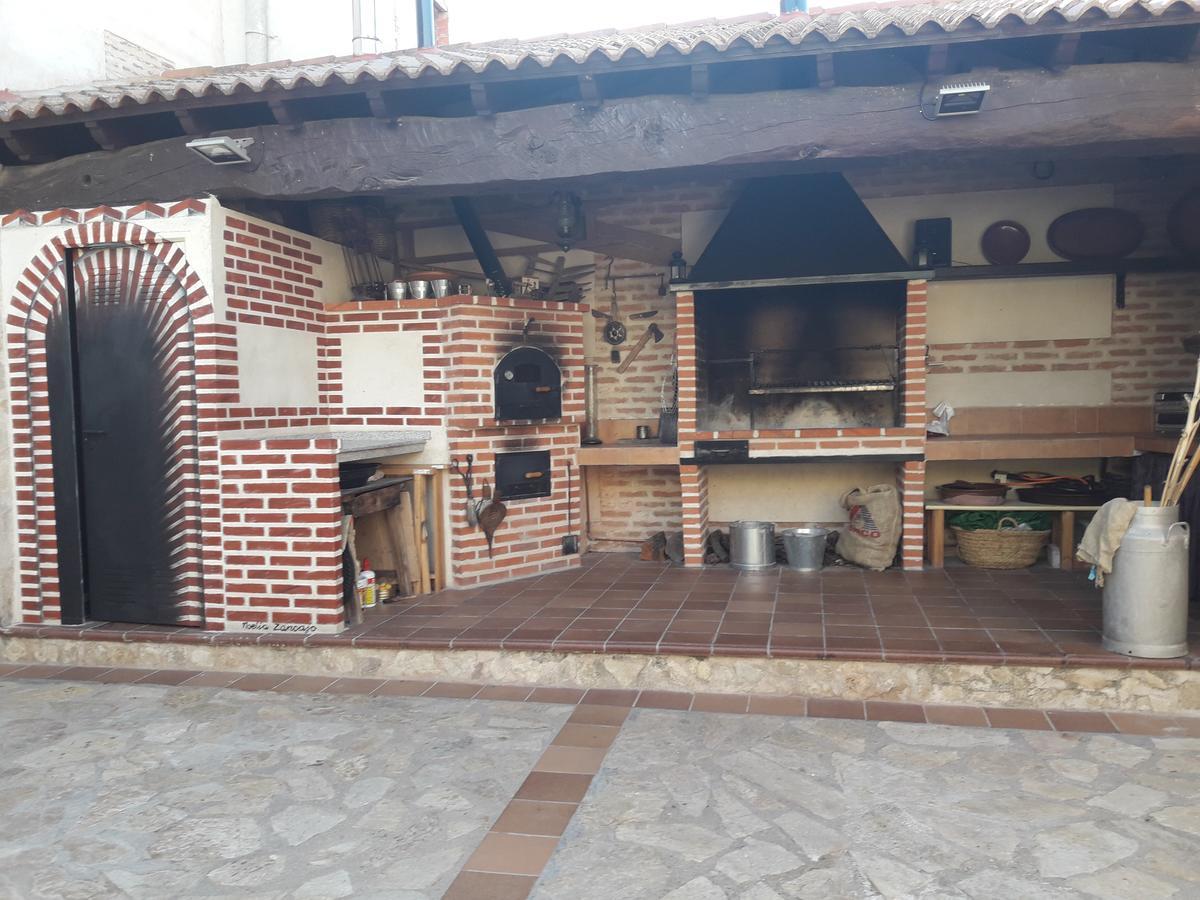 Casa Rural La Casa De Las Manuelas Horcajo de las Torres Extérieur photo